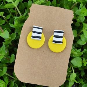 Clay Earrings Studs *The Daphne*